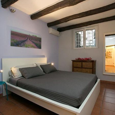Vaticanhouse Rome Room photo